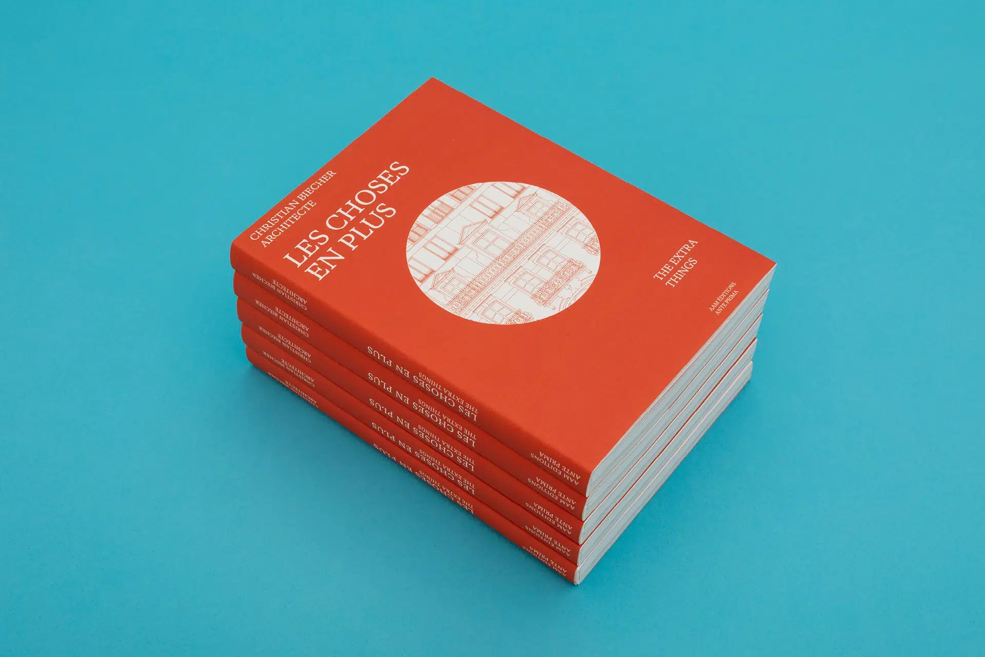 Couverture du livre « Christian Biecher Architecte : Les Choses en plus », ouvrage d’architecture contemporaine présentant des projets mêlant rénovation et design